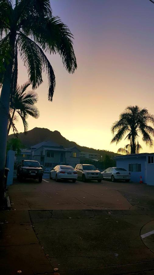 Strand Motel Townsville Exterior foto